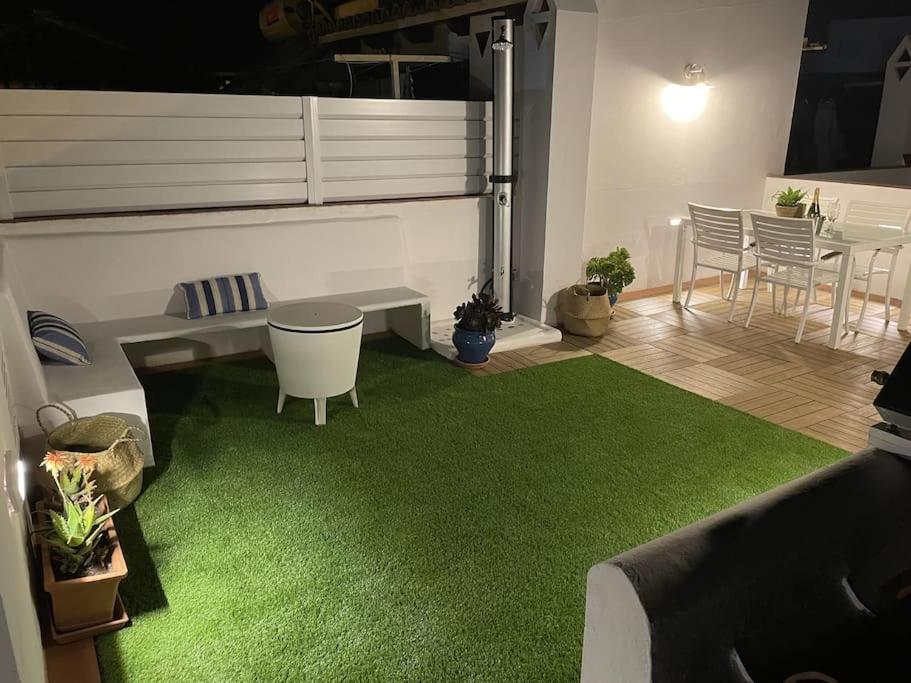 Сasa de vacaciones Casa Lola Conil, Azotea Al Mar Y Parking Solo Familias O Parejas